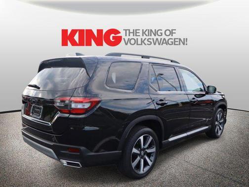 Crystal Black Pearl 2023 Honda Pilot Elite