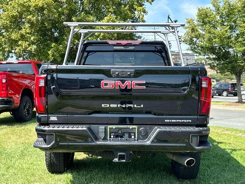 Onyx Black 2024 GMC Sierra 2500 Denali