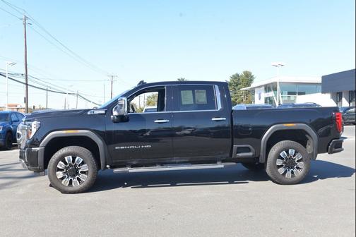 Onyx Black 2024 GMC Sierra 2500 Denali