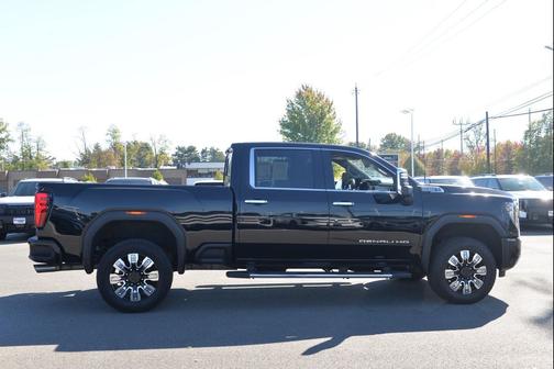 Onyx Black 2024 GMC Sierra 2500 Denali