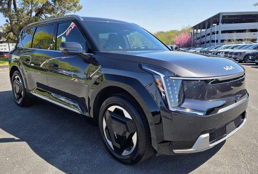 Panthera Metal 2024 Kia EV9 Land