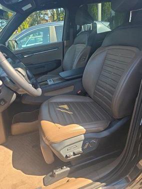 Panthera Metal 2024 Kia EV9 Land