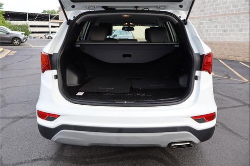 Pearl White 2018 Hyundai Santa Fe Sport 2.4L