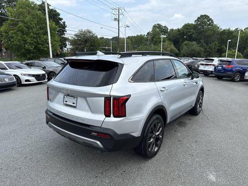 2022 Kia Sorento SX