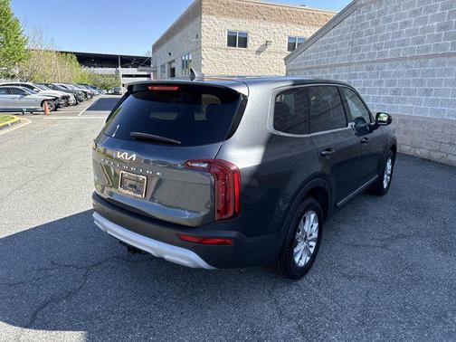 2022 Kia Telluride LX