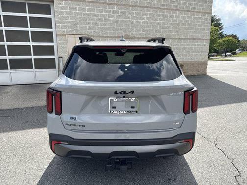 2025 Kia Sorento SX
