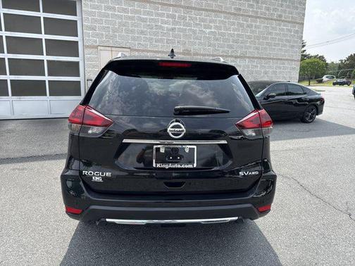 2020 Nissan Rogue SV