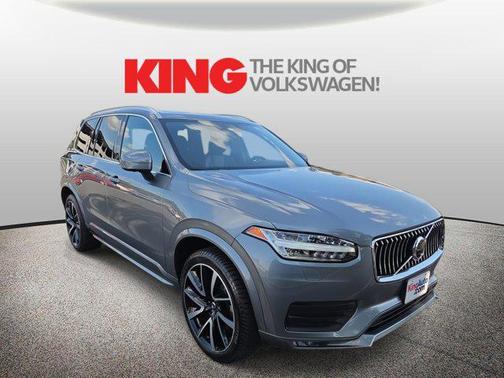 2020 Volvo XC90 T6 Momentum