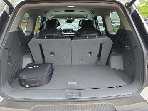 Snow White Pearl 2024 Kia EV9 Light Long Range