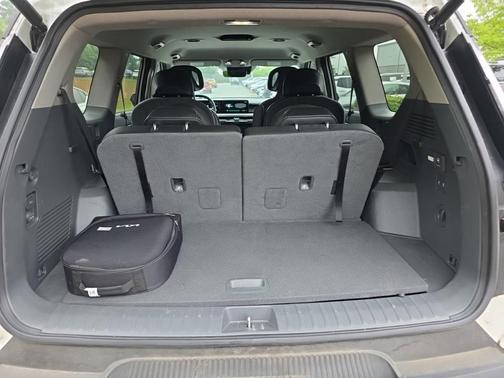 Snow White Pearl 2024 Kia EV9 Light Long Range