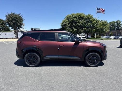 Magma Red Matte 2027 Kia Seltos X-Line S