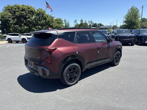 Magma Red Matte 2027 Kia Seltos X-Line S