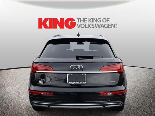 2023 Audi Q5 40 Premium Plus
