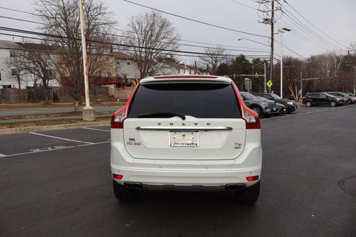 2016 Volvo XC60 T6 Drive-E