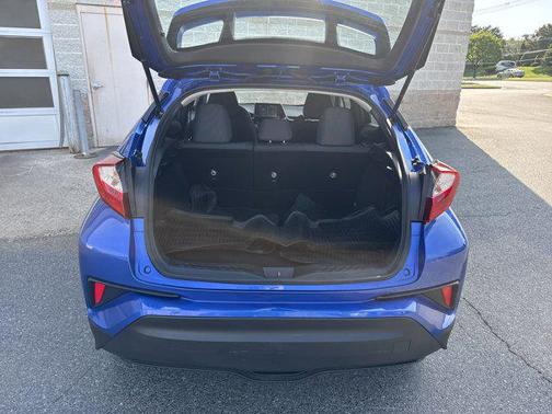 2020 Toyota C-HR LE