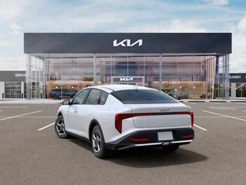 Snow White Pearl 2026 Kia K4 LXS