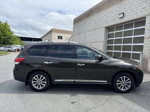 2015 Nissan Pathfinder SL