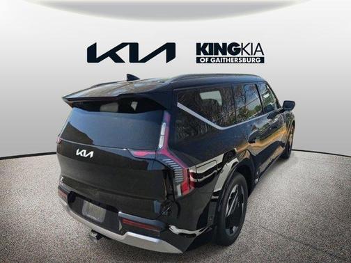 Aurora Black Pearl 2024 Kia EV9 Land