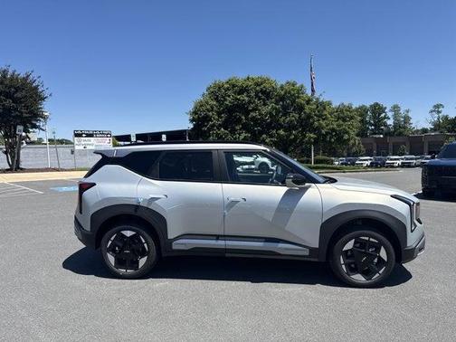 Ivory Silver 2027 Kia Seltos EX