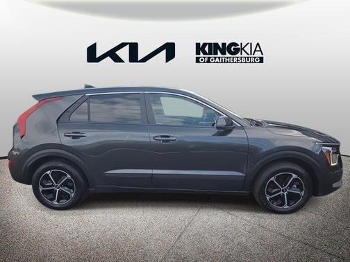 2025 Kia Niro LX