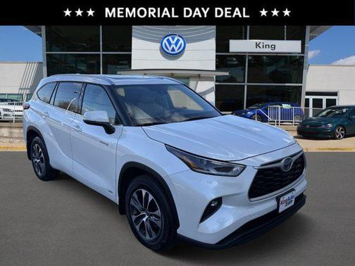2021 Toyota Highlander Hybrid XLE