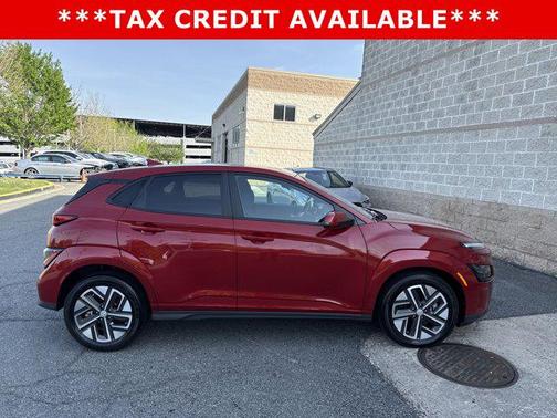2022 Hyundai KONA EV SEL