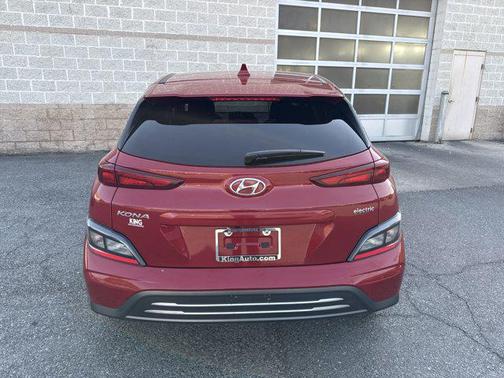 2022 Hyundai KONA EV SEL