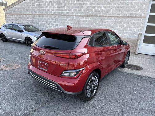 2022 Hyundai KONA EV SEL