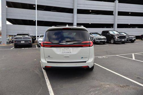 2021 Chrysler Pacifica L
