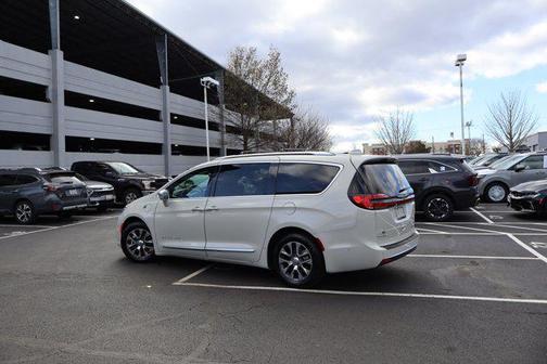 2021 Chrysler Pacifica L