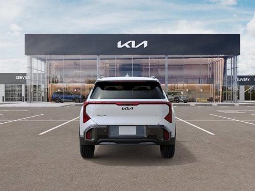 Snow White Pearl 2027 Kia Seltos X-Line S