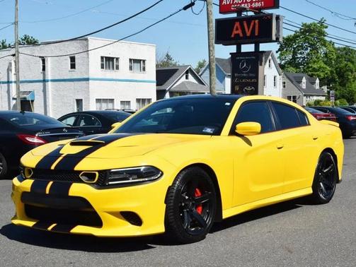 Yellow Jacket Clearcoat 2017 Dodge Charger SRT Hellcat
