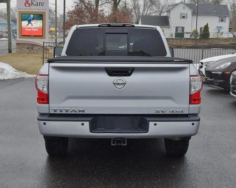 2017 Nissan Titan SV