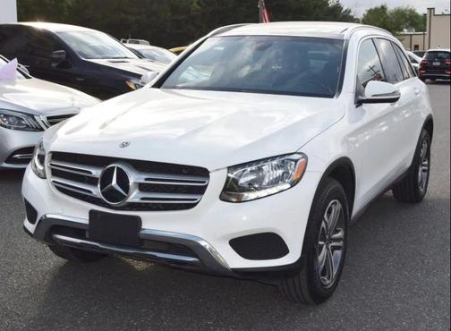 White 2019 Mercedes-Benz GLC 300 4MATIC