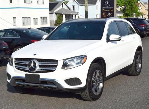White 2019 Mercedes-Benz GLC 300 4MATIC