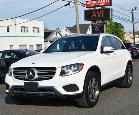 White 2019 Mercedes-Benz GLC 300 4MATIC