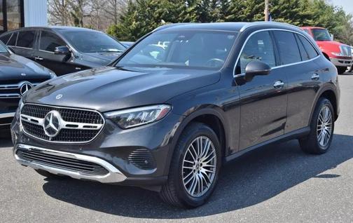 Black 2024 Mercedes-Benz GLC 300 4MATIC