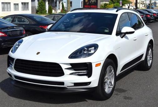 White 2019 Porsche Macan Macan