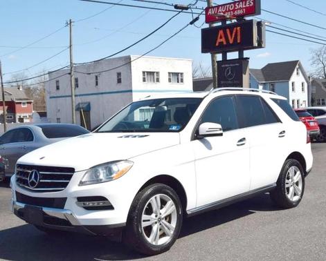 White 2014 Mercedes-Benz M-Class 4MATIC