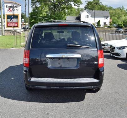 2008 Chrysler Town & Country Limited