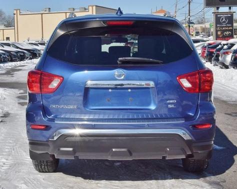 2019 Nissan Pathfinder SL