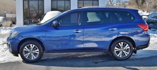 2019 Nissan Pathfinder SL