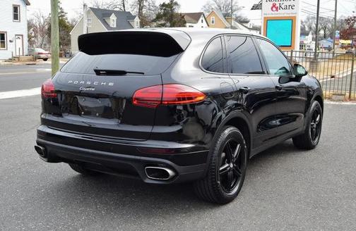 2016 Porsche Cayenne Cayenne