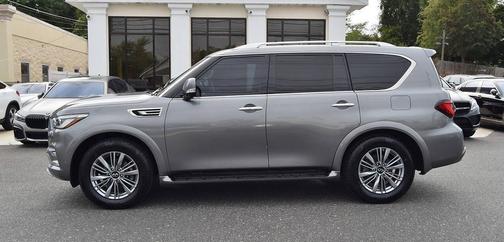 2021 INFINITI QX80 Luxe