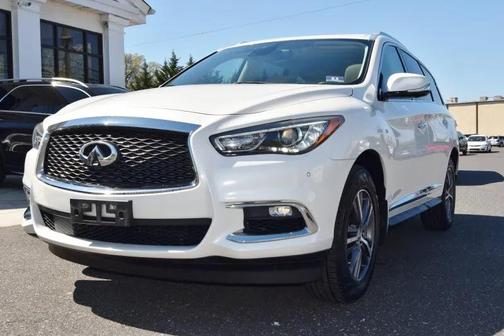 Majestic White 2019 INFINITI QX60 Luxe