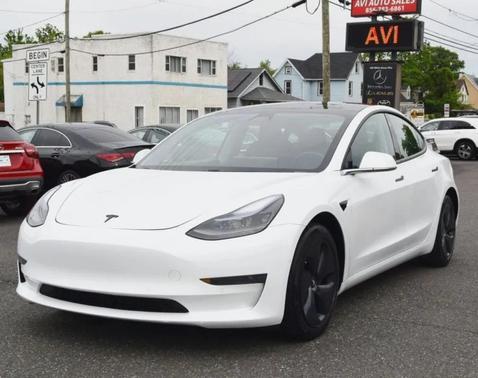 Pearl White Multi-Coat 2020 Tesla Model 3 Standard Range