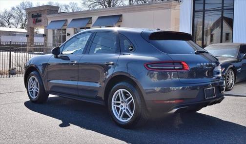 2017 Porsche Macan Base