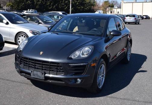 2017 Porsche Macan Base