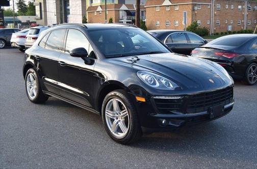2017 Porsche Macan Base