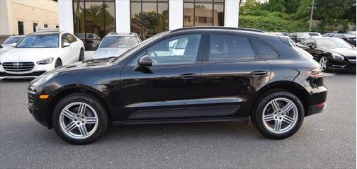 2017 Porsche Macan Base